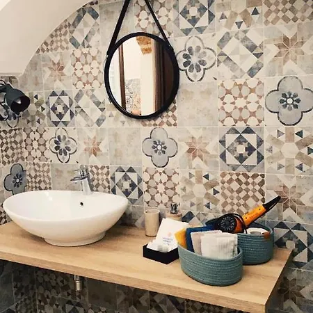 Nocleg ze śniadaniem Co Mo - A Sud - 3*