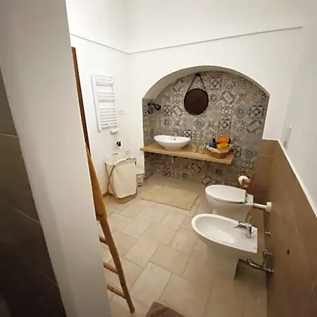 Co Mo - A Sud - Bed & Breakfast 3*